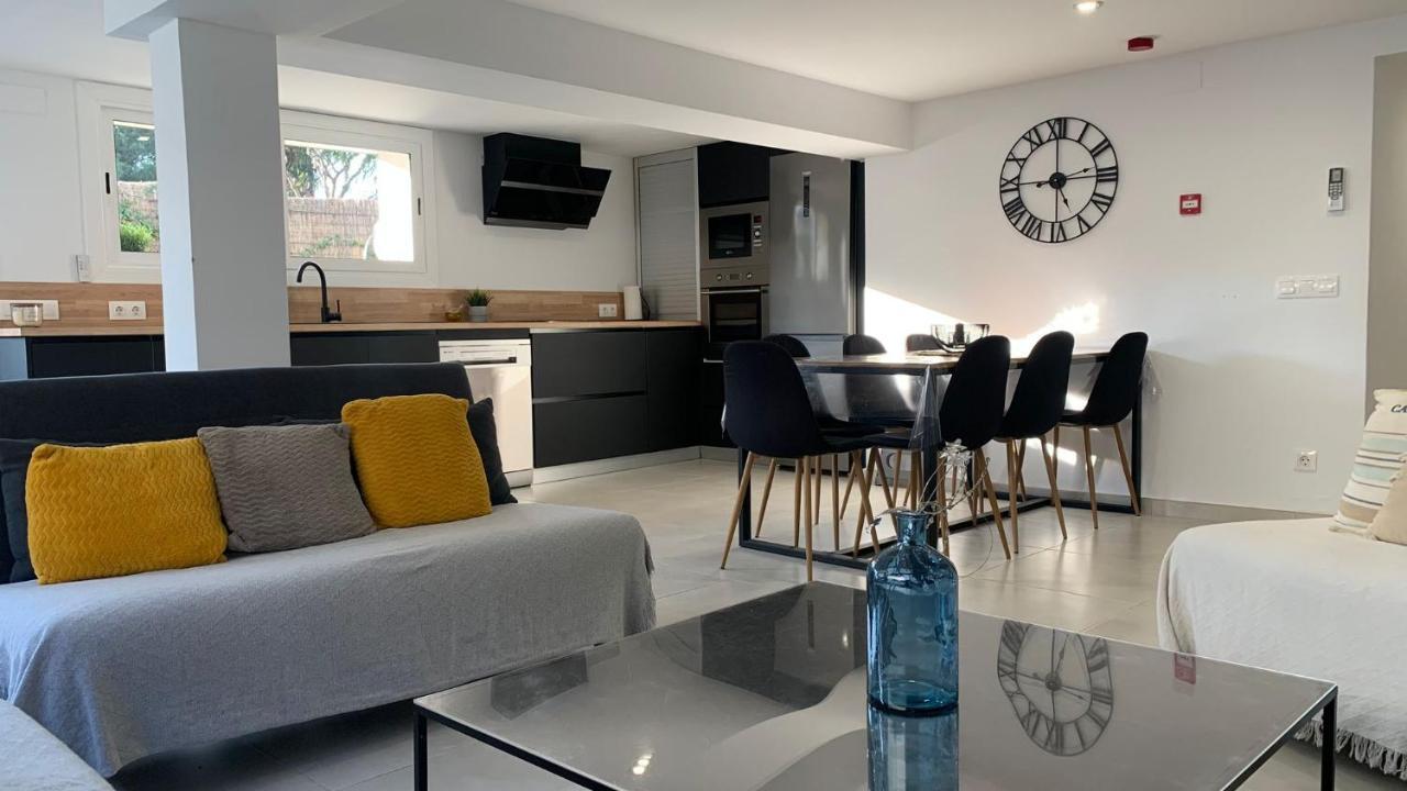 Rodhes Playa B-1 Apartment โรเซส ภายนอก รูปภาพ