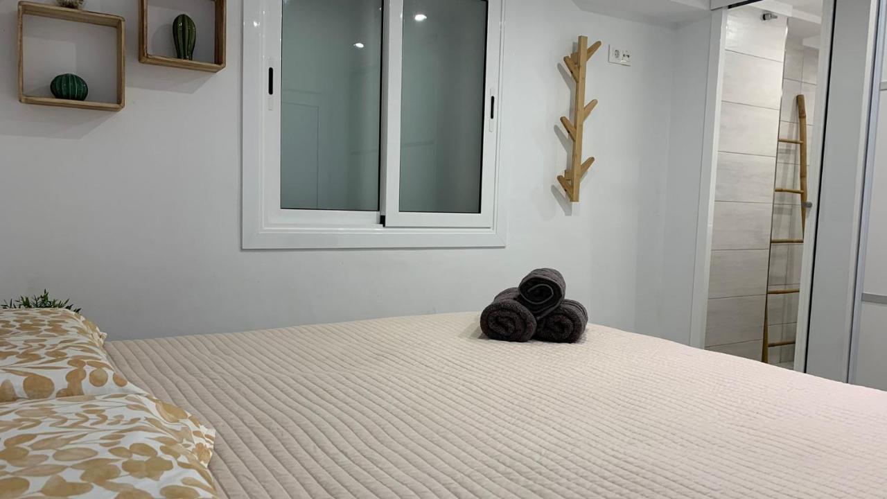 Rodhes Playa B-1 Apartment โรเซส ภายนอก รูปภาพ